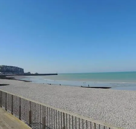 Caprices De 1 A 2 Pers Avec Grand Balcon Et Vue Panoramique 300 M Lit Queen Size Petit Dejeuner En Option *