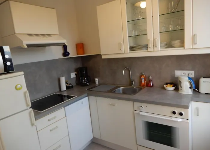 Apartment Caprices De 1 A 2 Pers Avec Grand Balcon Et Vue Panoramique 300 M Lit Queen Size Petit Dejeuner En Option *